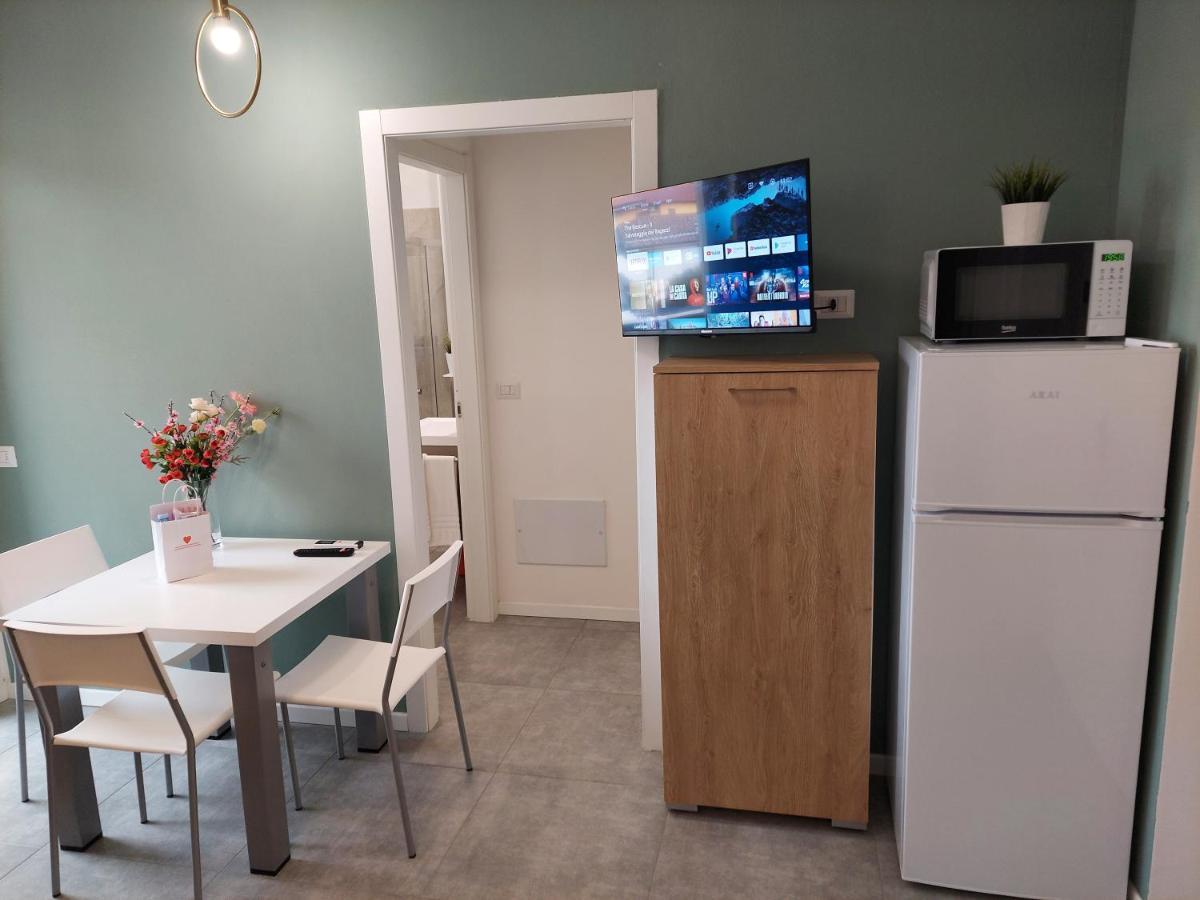 Residenza Delizia Camere & Appartamenti "Residenze Del Cuore" Verona Ngoại thất bức ảnh