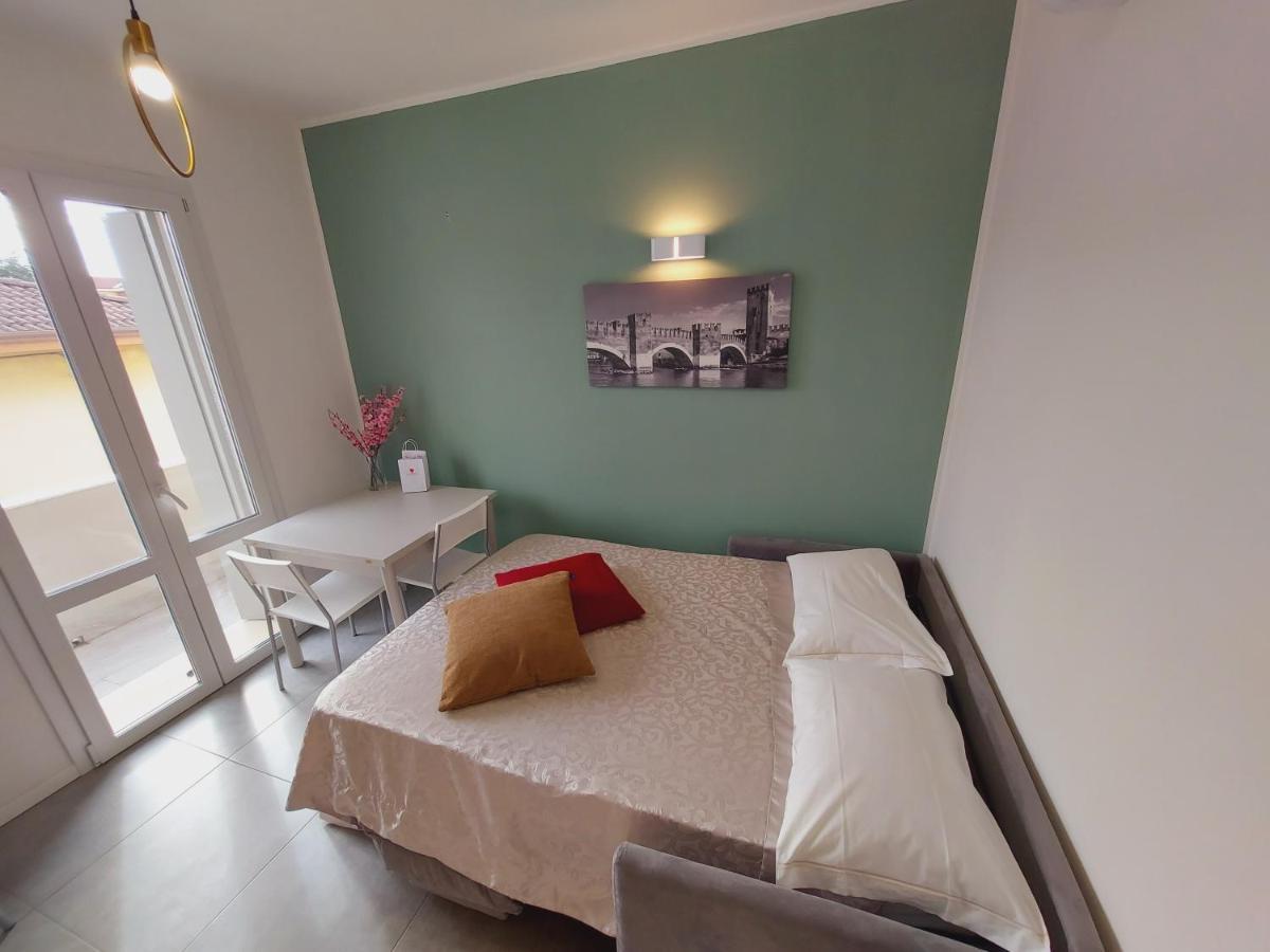 Residenza Delizia Camere & Appartamenti "Residenze Del Cuore" Verona Ngoại thất bức ảnh