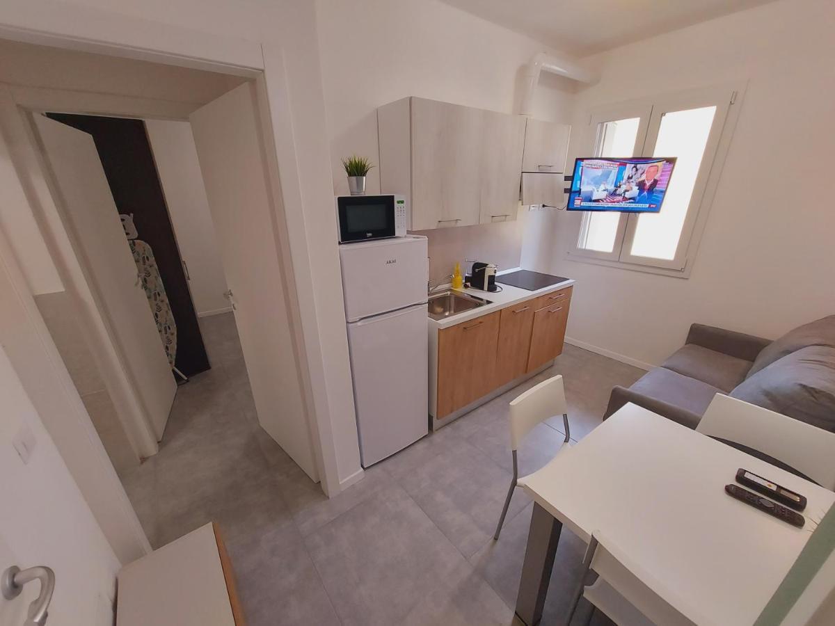 Residenza Delizia Camere & Appartamenti "Residenze Del Cuore" Verona Ngoại thất bức ảnh