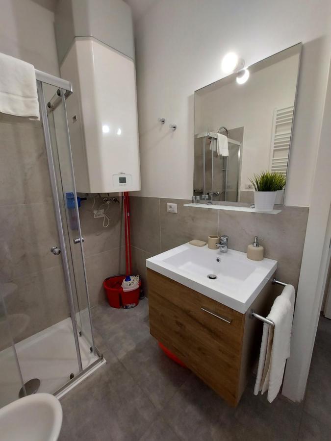 Residenza Delizia Camere & Appartamenti "Residenze Del Cuore" Verona Ngoại thất bức ảnh