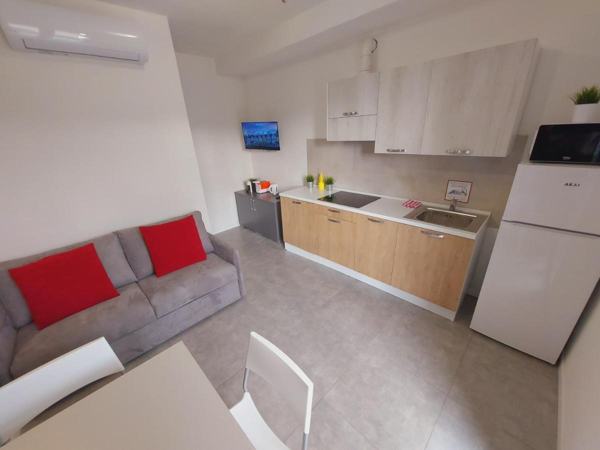 Residenza Delizia Camere & Appartamenti "Residenze Del Cuore" Verona Ngoại thất bức ảnh