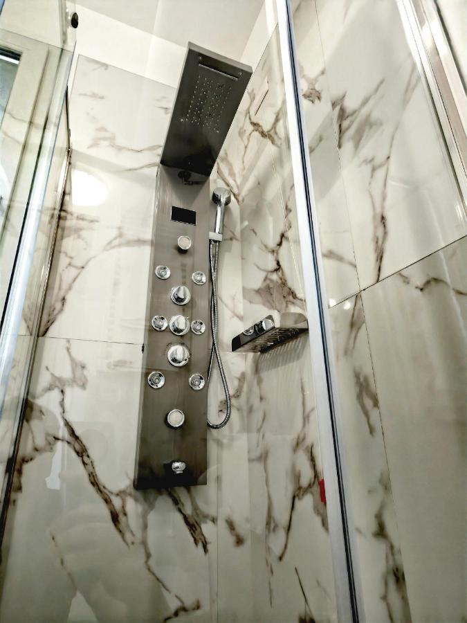 Residenza Delizia Camere & Appartamenti "Residenze Del Cuore" Verona Ngoại thất bức ảnh