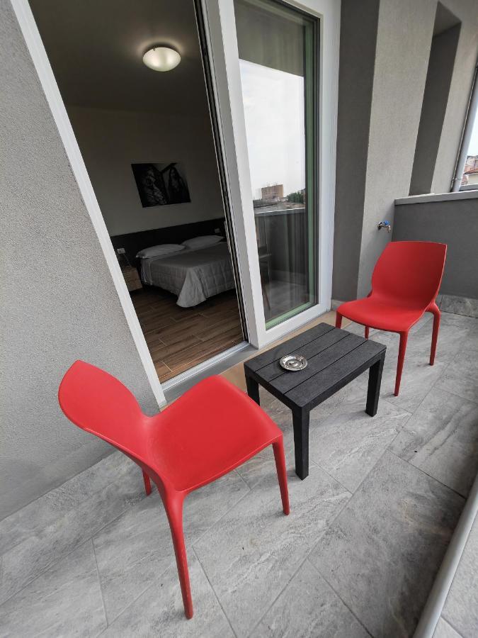 Residenza Delizia Camere & Appartamenti "Residenze Del Cuore" Verona Ngoại thất bức ảnh