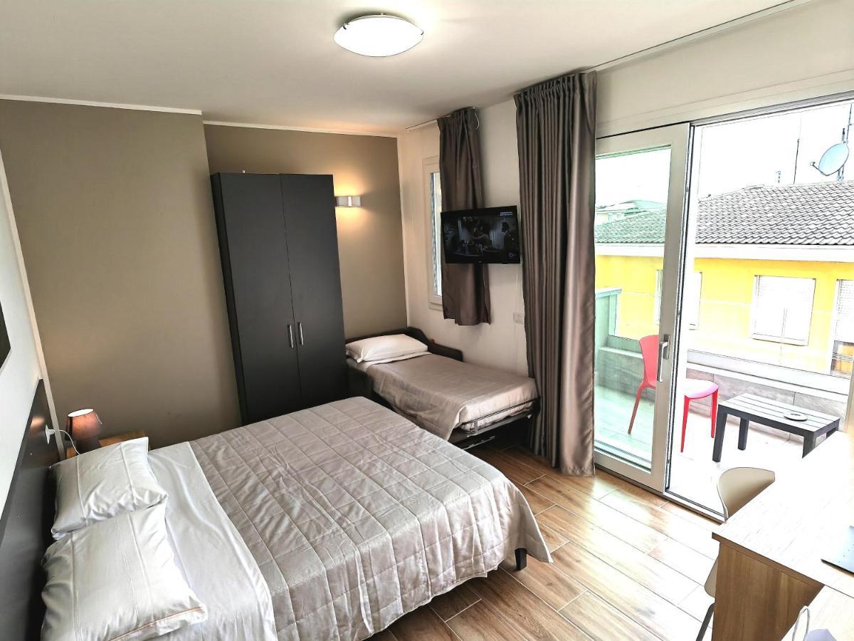 Residenza Delizia Camere & Appartamenti "Residenze Del Cuore" Verona Ngoại thất bức ảnh